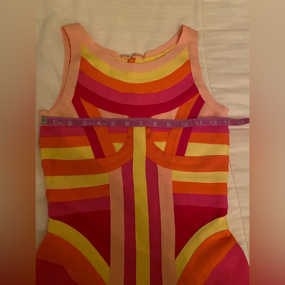 Herve Leger multi-coloured dress. Size Small / US 2. - Picture 7 of 7